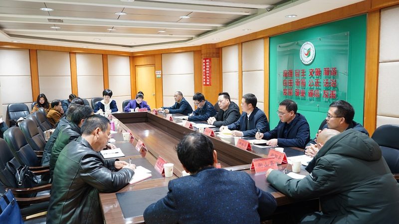 线上与线下教师资格证培训，费用差异背后的考量**