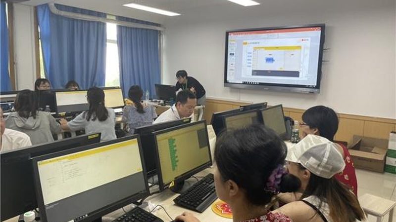 育婴师实操培训包过班，如何选择性价比高的课程？**
